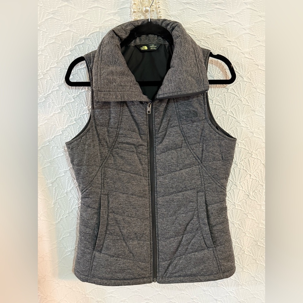 The North Face Women's Gray Quilted Sleeveless Vest